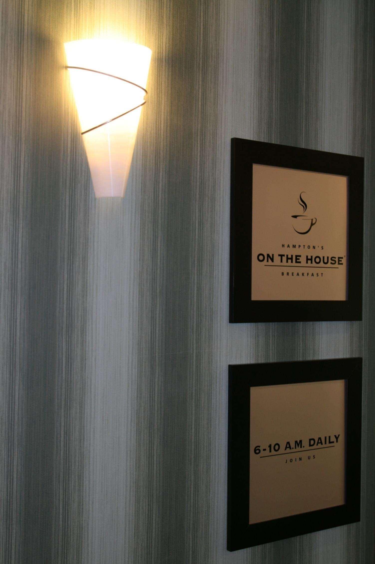 Hampton By Hilton Otel Brentwood Dış mekan fotoğraf