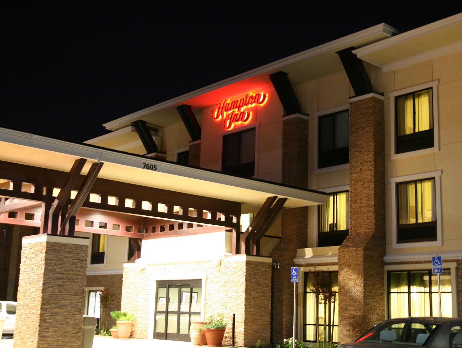 Hampton By Hilton Otel Brentwood Dış mekan fotoğraf