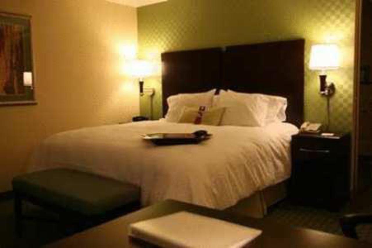 Hampton By Hilton Otel Brentwood Dış mekan fotoğraf